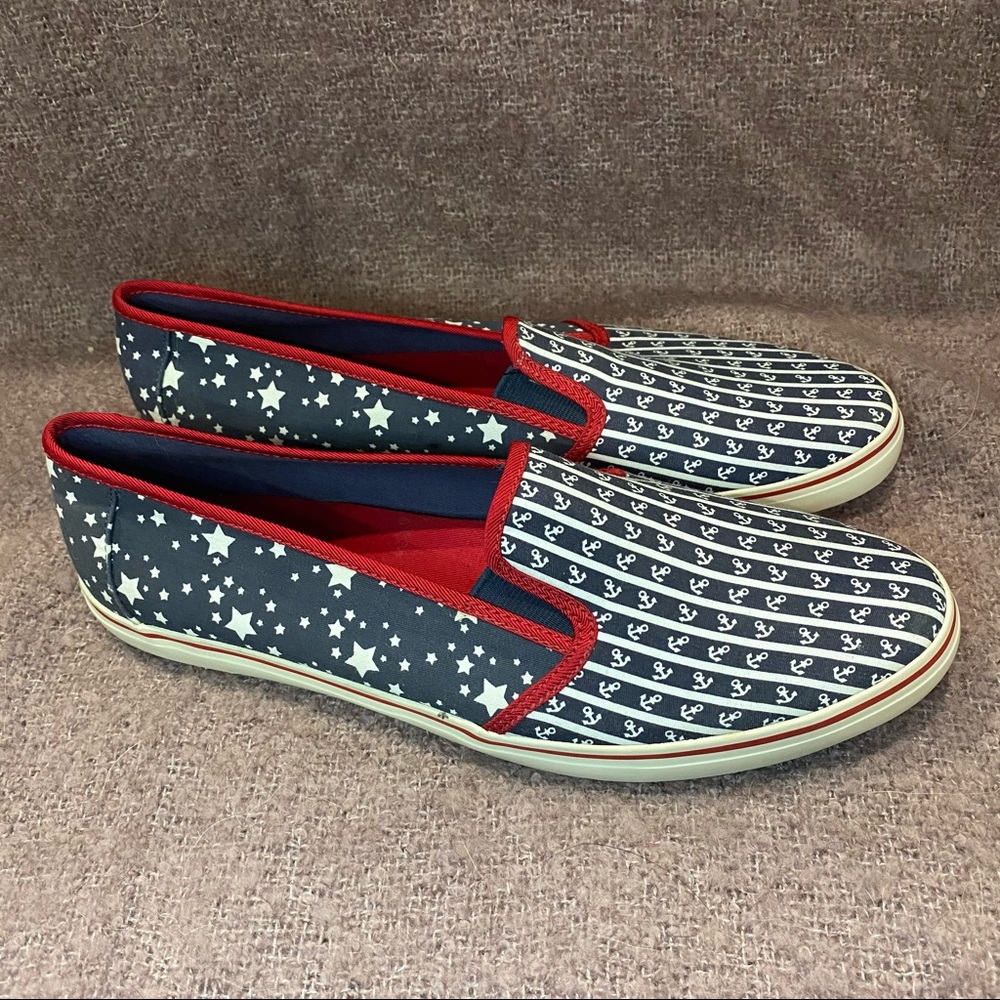 Sperry shoes for women in 9.5, Red white blue EUC